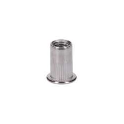 AISI304 nitovacia matica M8, plochá, rýhovaný driek, L-15.5mm AISI304 nitovacia matica M8, plochá, rýhovaný driek, L-15.5mm